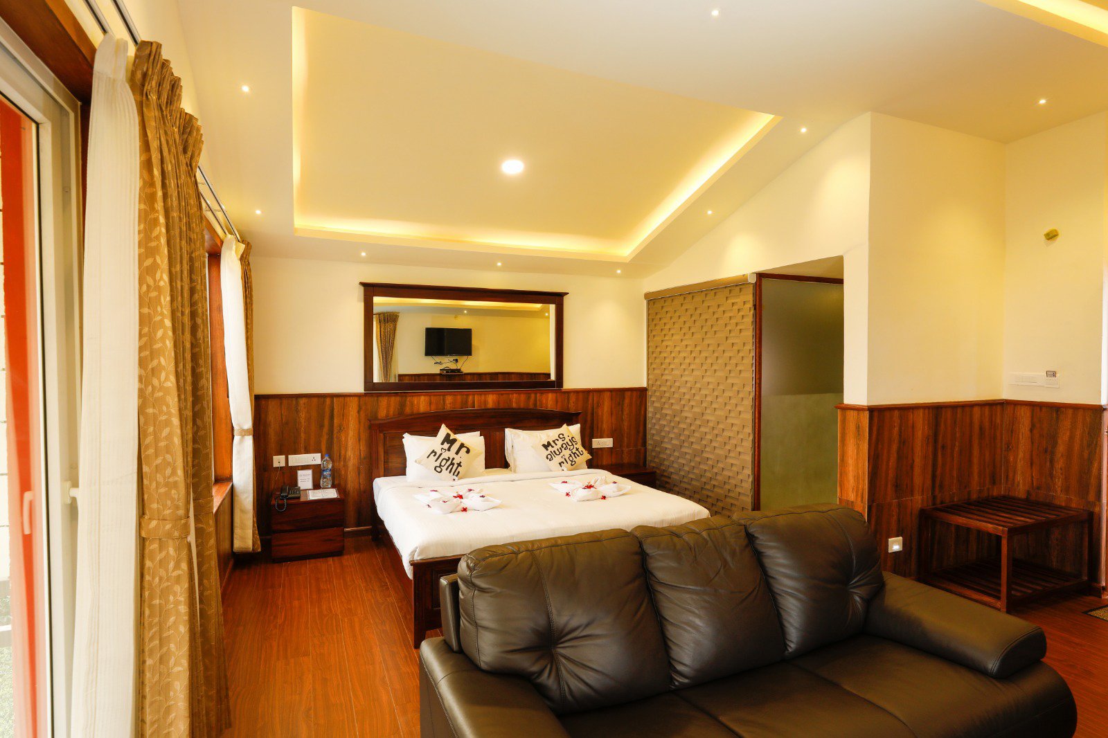 Honeymoon Suite